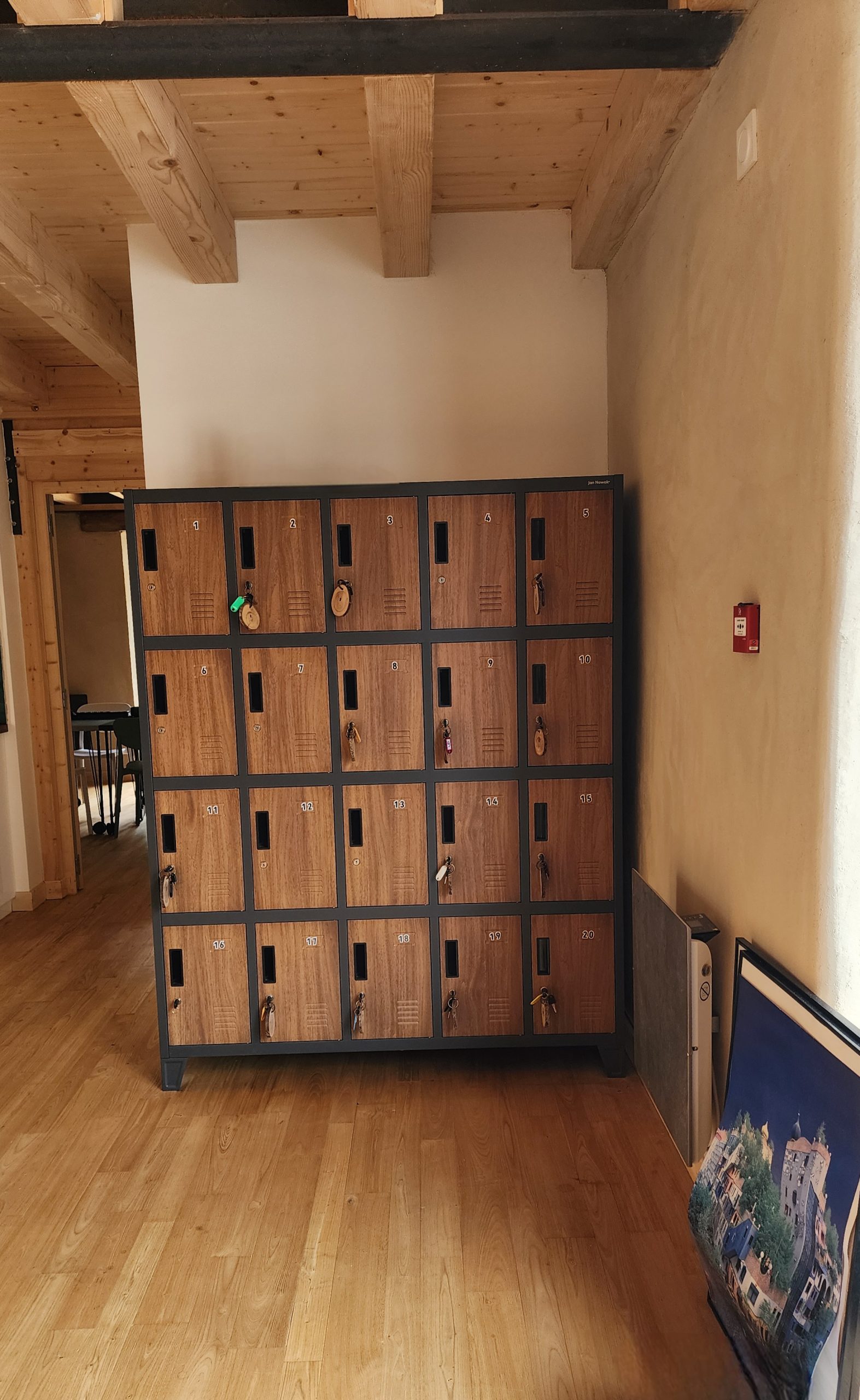 Espaces de travail - casier de rangement